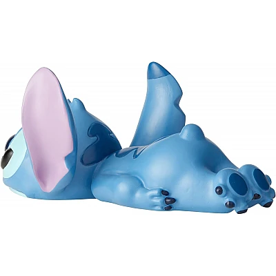 דמות אספנות רשמית של Stitch שוכב מסדרת Disney Showcase מבית Enesco