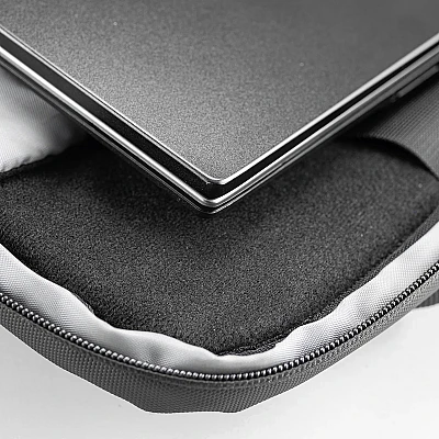 תיק גב למחשב נייד Cougar Vanguard 17.3