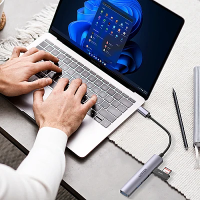 UNITEK רכזת USB-C 4-ב-1 (H1208B) – 5Gbps