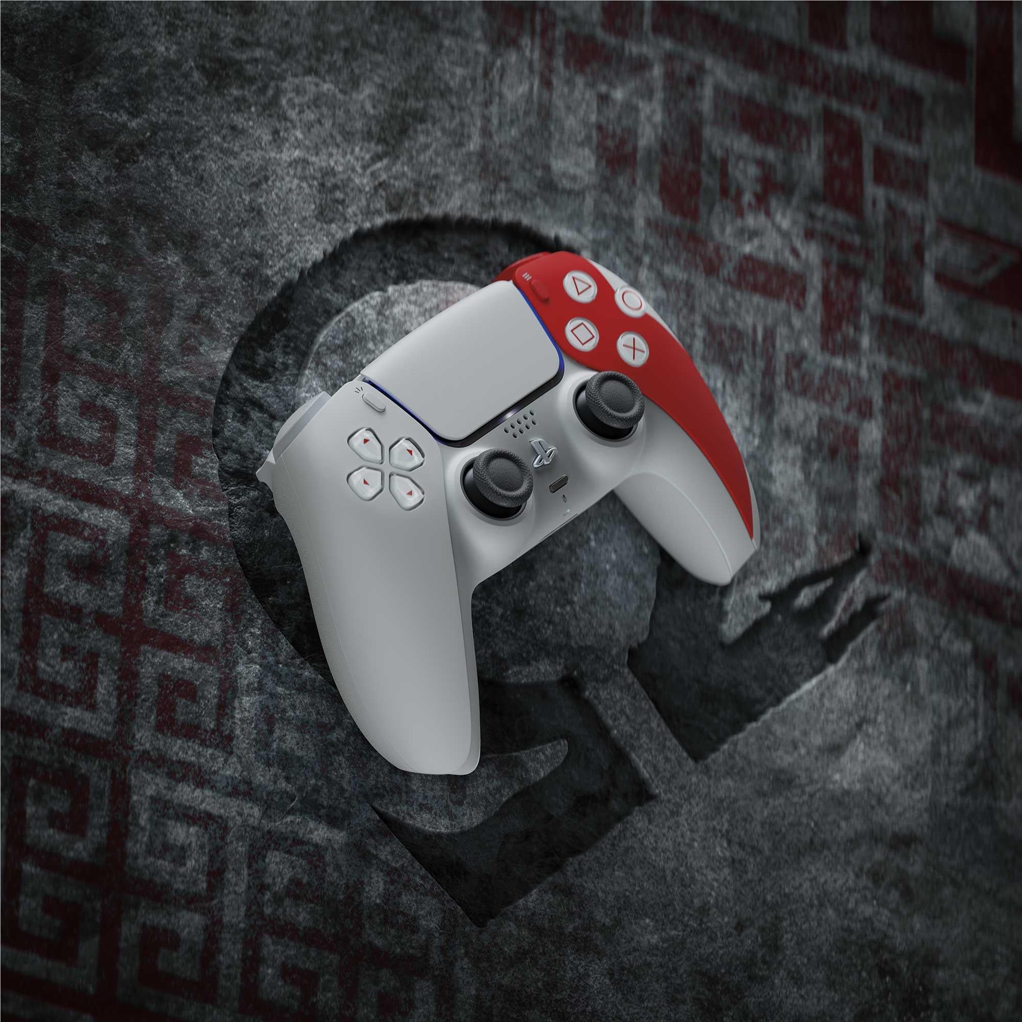 DualSense God of War — מבט קדמי בגימור זהב